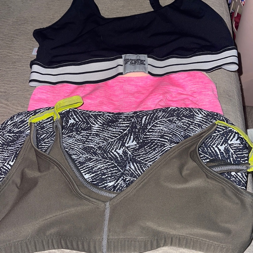 Medium sports bra bundle